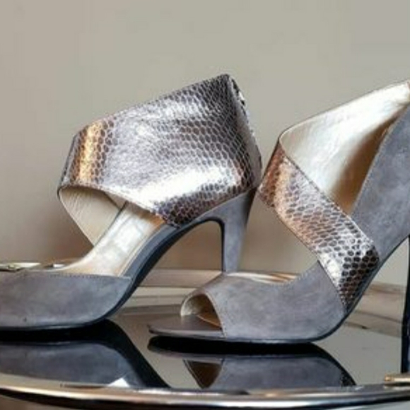 NEW Graphite Suede & Metallic Snake Print Pumps - Picture 3 of 5
